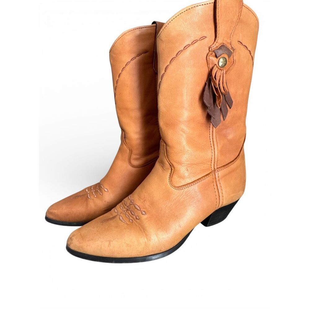 LAREDO Vintage Western Cowboy Boots Made In USA Concho Tassel